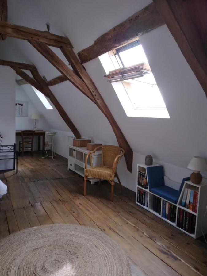 Travers De Pechmeja Lissac et Mouret Exteriör bild