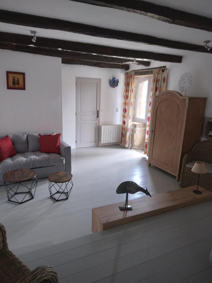 Travers De Pechmeja Lissac et Mouret Exteriör bild